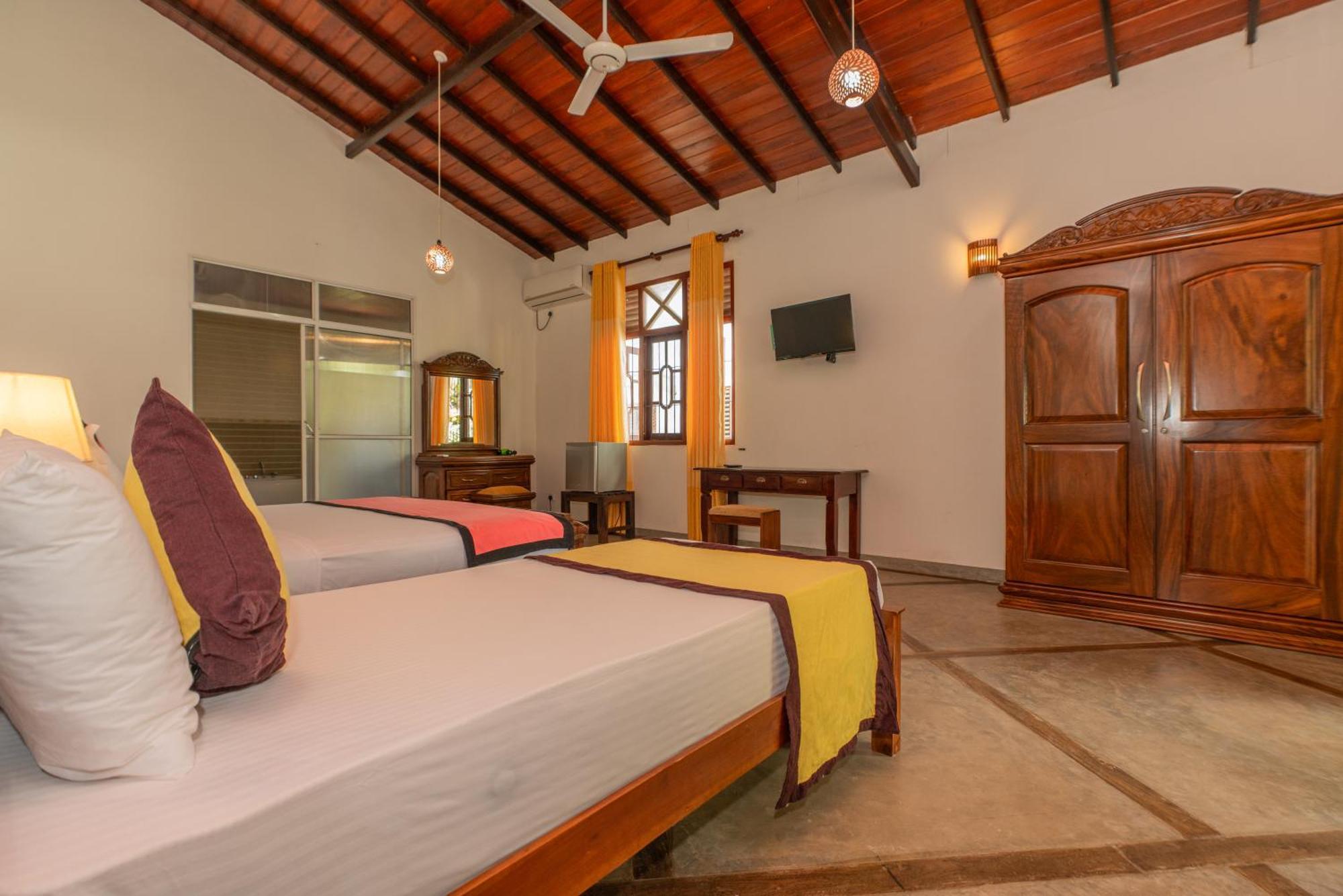The Calm Of8 Hotel Unawatuna Luaran gambar
